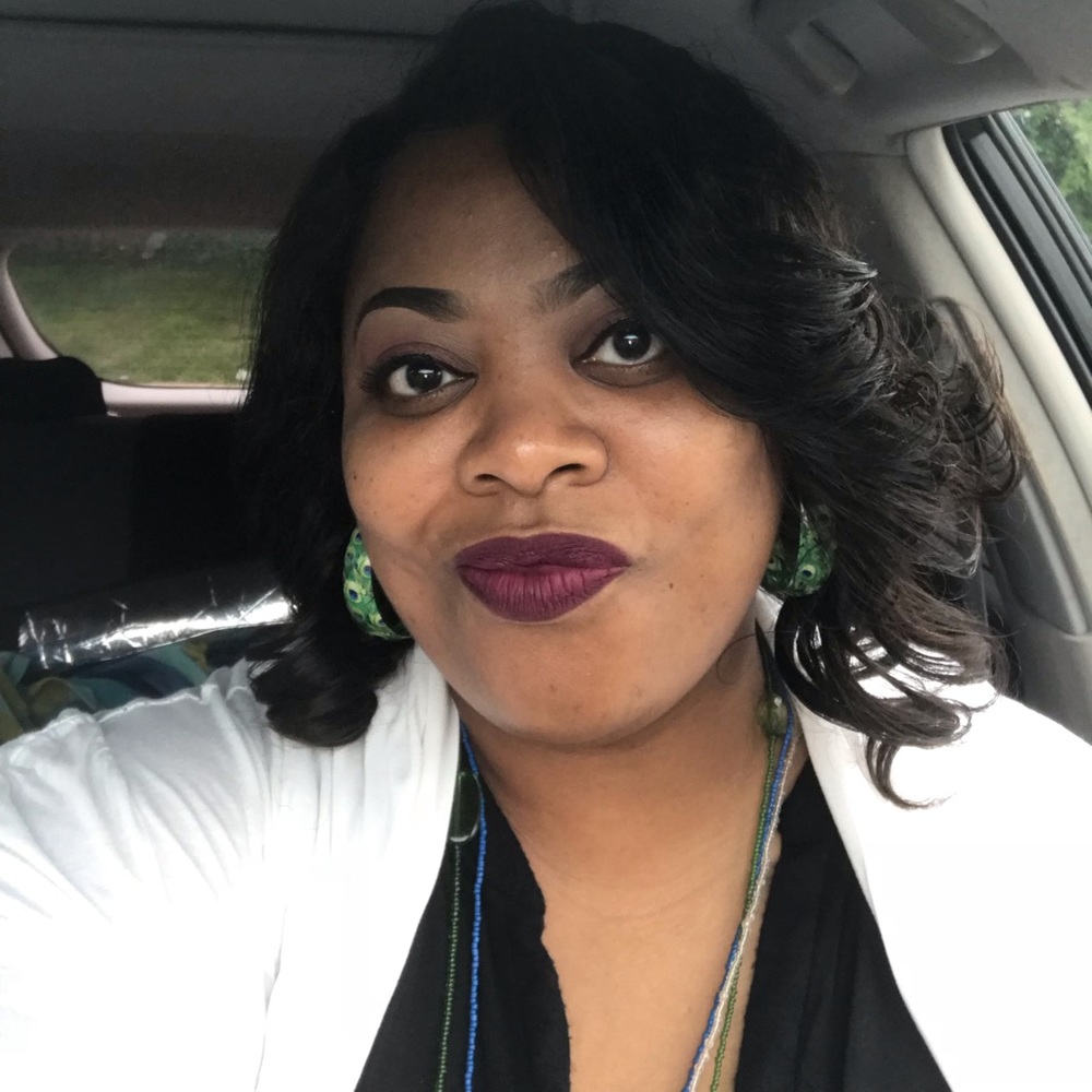 Meet your Posher, Dereeka